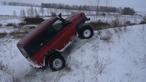Покоряем снежные горки. Положили мотор