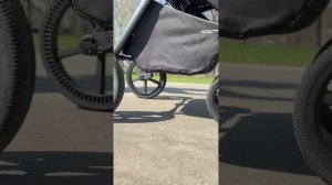 Коляска Sweet Baby Lux Elegante S на прогулке