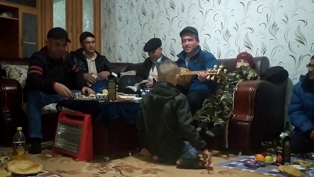 Акои шавкат. Газали устод Лоик. Овози зонда, барои баччахои йори смотреть онлайн