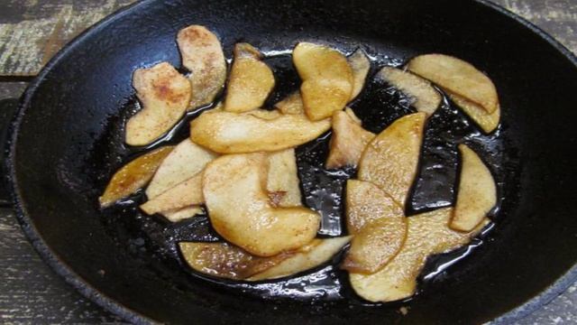 Сэндвич с яблоком и сыром бри