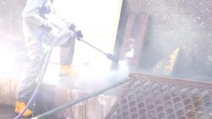 Falch: Удаление краски с гранита