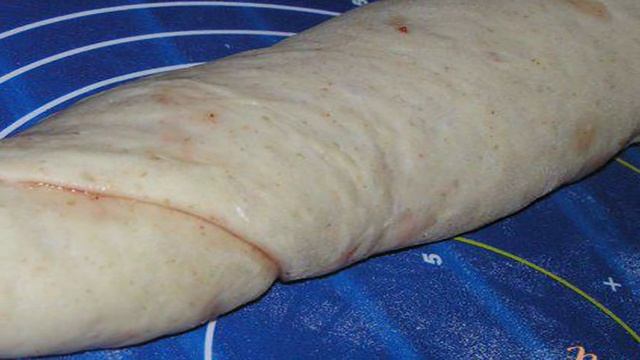 Ванильный рулет с малиной
