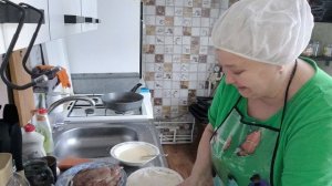 жарю отбивные и с вами пообщаться 🤩