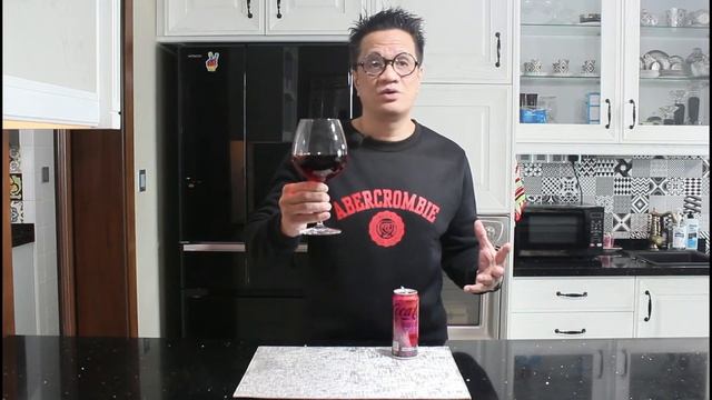 NEW Coca Cola STAR SHINE Zero Sugar - SPACE Flavored Coke Review смотреть онлайн