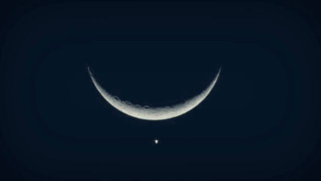 এই চাঁদেরও তিথিরে বরন করি🖤 Keyboard Cover by Srija Mitra смотреть онлайн