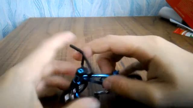 Как делать теилвип и барспин на фингер BMX