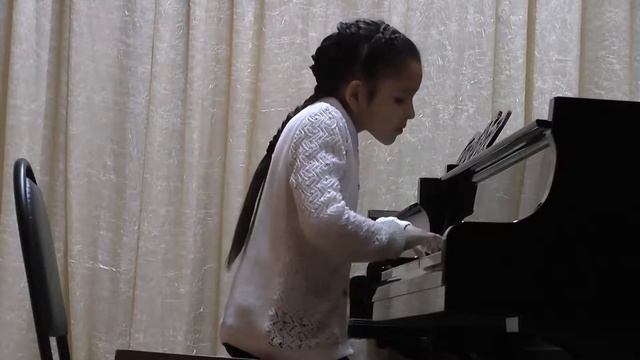 Горшенева Алиса (10 лет) Моцарт - Фантазия смотреть онлайн