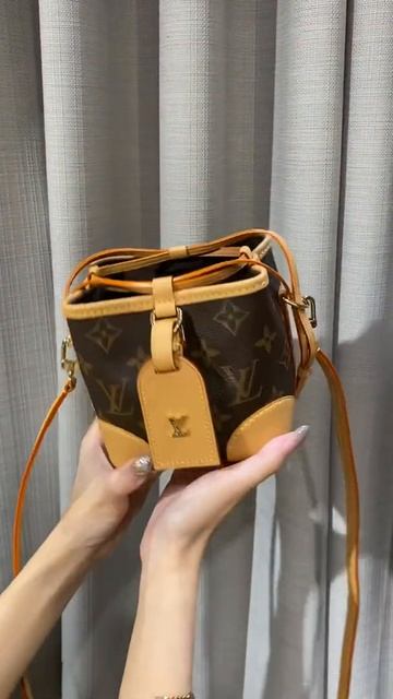 【Marie Hime世界代購】LV NOE PURSE 迷你牛奶盒水桶包 #M57009 如此的可愛 смотреть онлайн