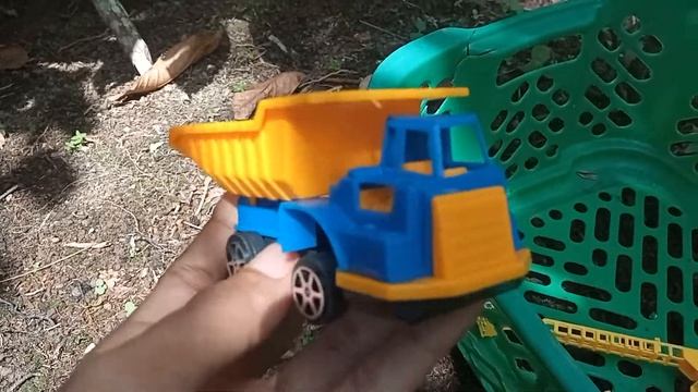Mencari Mobil Mobilan Mobil Tayo, Mobil Balap, Mobil Truck, Mobil Molen
