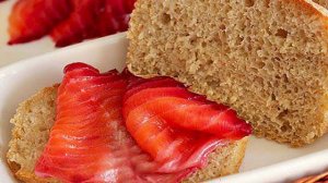 Лосось в свекольном соке