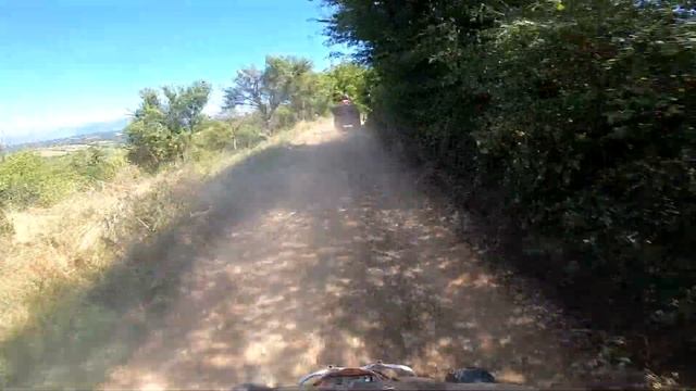 DRIVING ON THE OFF ROAD TRACK смотреть онлайн