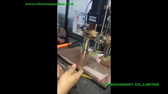 Semi automatic  chubby gorilla bottle tightening machine desktop 10-120ml bottles capping equipment