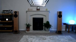 More Naim Uniti Star, and PMC Twenty5.23i music - Laura Marling - Soothing.