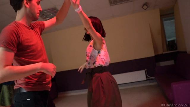Salsa NY style. Robert  Natalia Sarazhakova  MAMBO party by Dance Studio 25.5