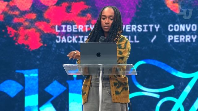 LU Convocation | Jackie Hill Perry смотреть онлайн