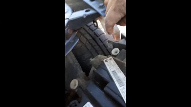 BMW SERIE 3 F30 replacement, disassembly, headlight, bumper, démontage phare aile , parechoc смотреть онлайн