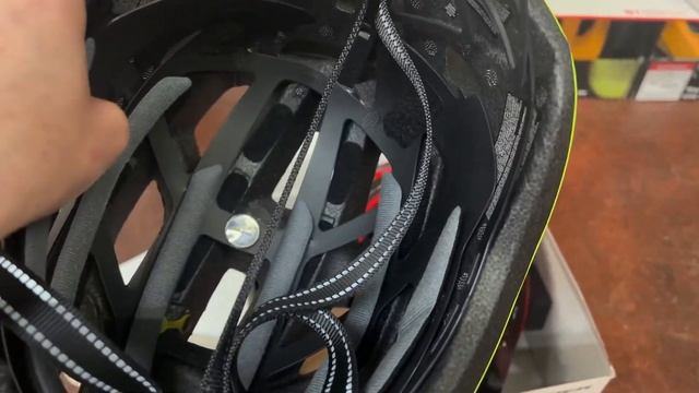 TREK Velocis MIPS  Helmet Unboxing