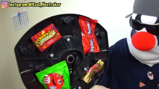 20 Ways To Sneak Your Halloween Candy Into Class and Hide It At Home So Nobody Eats It | Nextraker смотреть онлайн