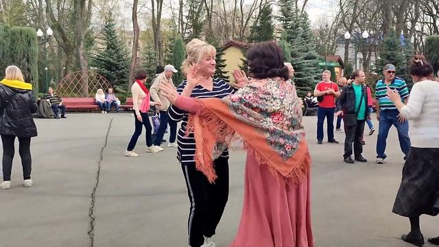 Я ТЕБЕ ОДНУ КОХАЮ! ТАНЦЫ ХАРЬКОВ #music #retrodancing смотреть онлайн