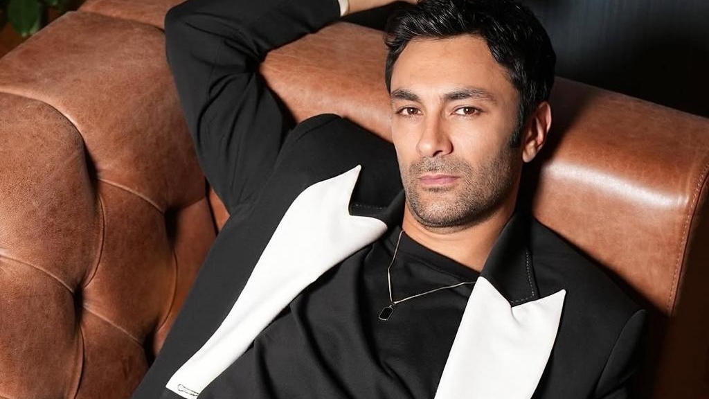 Звёзды Турдизи в новых выпусках журналов, газет, рекламе смотреть онлайн