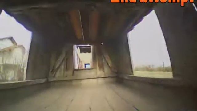 FPV flying at the playground #3 | Eachine E010 "Tiny Whoop" | DVR смотреть онлайн