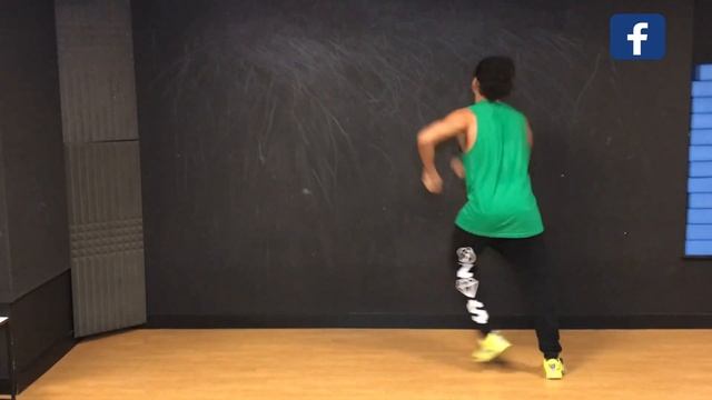 Salsa Beginner Steps - Zumba Tutorial- Salsa Dance смотреть онлайн