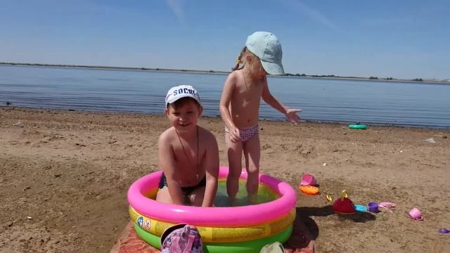 На Актюбинском море смотреть онлайн