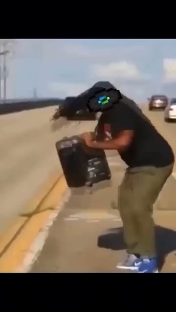 Pigstep vs Otherside in a music battle смотреть онлайн