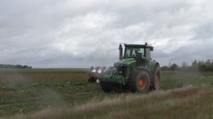 распашка рапсового поля трактором John Deere 8420
