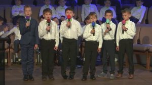 "Мальчуган от бабушки пришел"