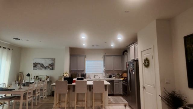 SYMA RC Helicopters S109 AH 64, S111G, S107G смотреть онлайн