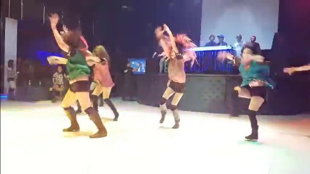 [side view] Bomb Squad (2nd runner up) @ Venus Hotel Dance Contest 2017 смотреть онлайн