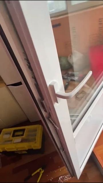 Двусторонняя ручка на балконную дверь. Служба Оконного Сервиса. смотреть онлайн