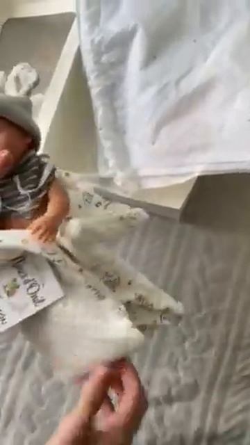 ванильная кукла размер 21 см Nines dOnil