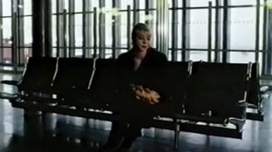 Исполнительница главной роли просто жжет весь фильм - МОСКОВСКИЕ КАНИКУЛЫ (1995)