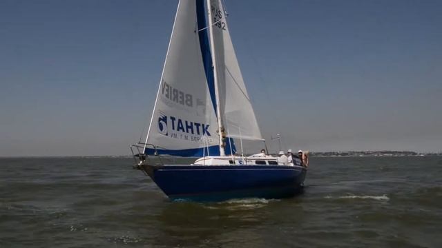 Парусная регата в рамках фестиваля ЗОНТИЧНОЕ УТРО 2018. смотреть онлайн