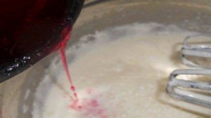 Шоколадный кухэ с вишневым кремом