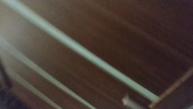 Моя правая рука грустно приходит на работу в субботу смотреть онлайн