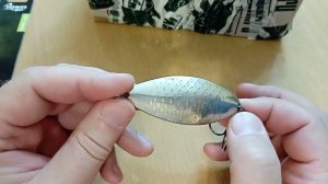 Распаковка посылки с блесной Premier БИметалл Карась по заказу Fmagazin