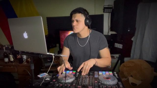 Merengue Rapidito Mix (Mi Forma De Ser, Guayando, Morena Ven, Mesa Que Más Aplauda) Lenin Rojas Dj смотреть онлайн