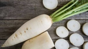 Салат из белого редиса