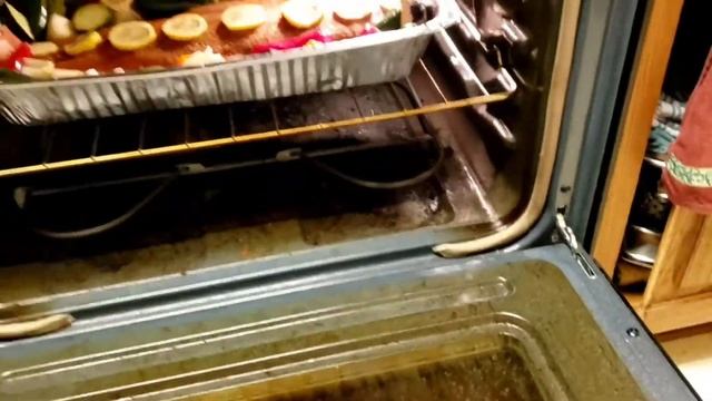 #BakedSalmon #ПеченыйЛосось #ТракистНаКухне #TruckerOnTheKitchen Baked fish Печеная рыба Рецепты смотреть онлайн