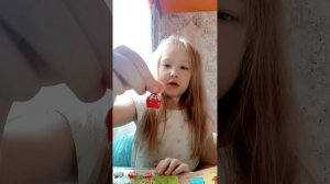 Я вам показала альбом ам ням