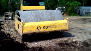 каток Bomag BW 213 в работе