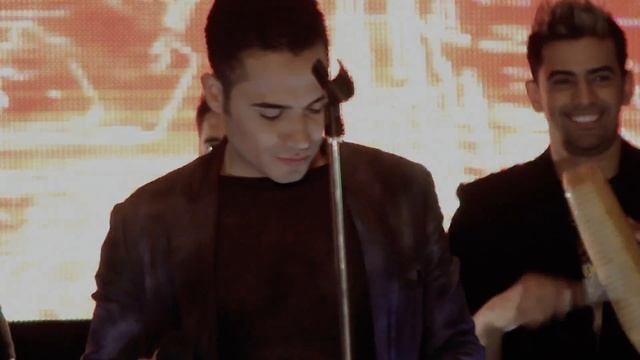 Danny Frank & La Nueva Generación de la Salsa - Un Hombre Normal смотреть онлайн