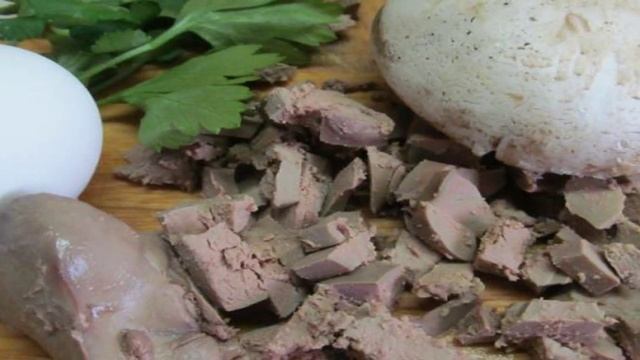 Блины с начинкой из печени и грибами