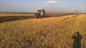 Вспашка зяби гусеничными тракторами Т-4А Т-4А.01 Т-404