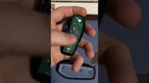 BYD Yuan Plus. Замена батареи ключа.