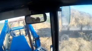 Погрузка соломы на Мтз 82.1