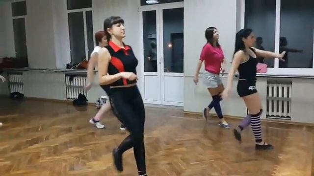 кусочек зумбы смотреть онлайн